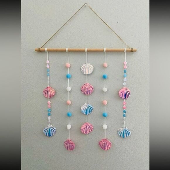 Seashell Wall Hanging Decor - Picture 1 of 10
